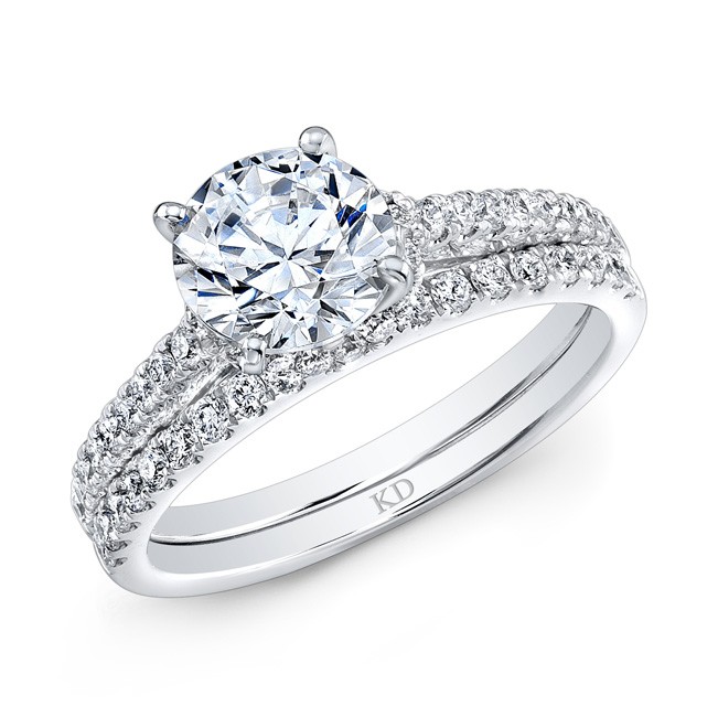 A Masterclass in Artisanal Craft: Inside the World-Class Workshops of Cayman Islands Jewelers